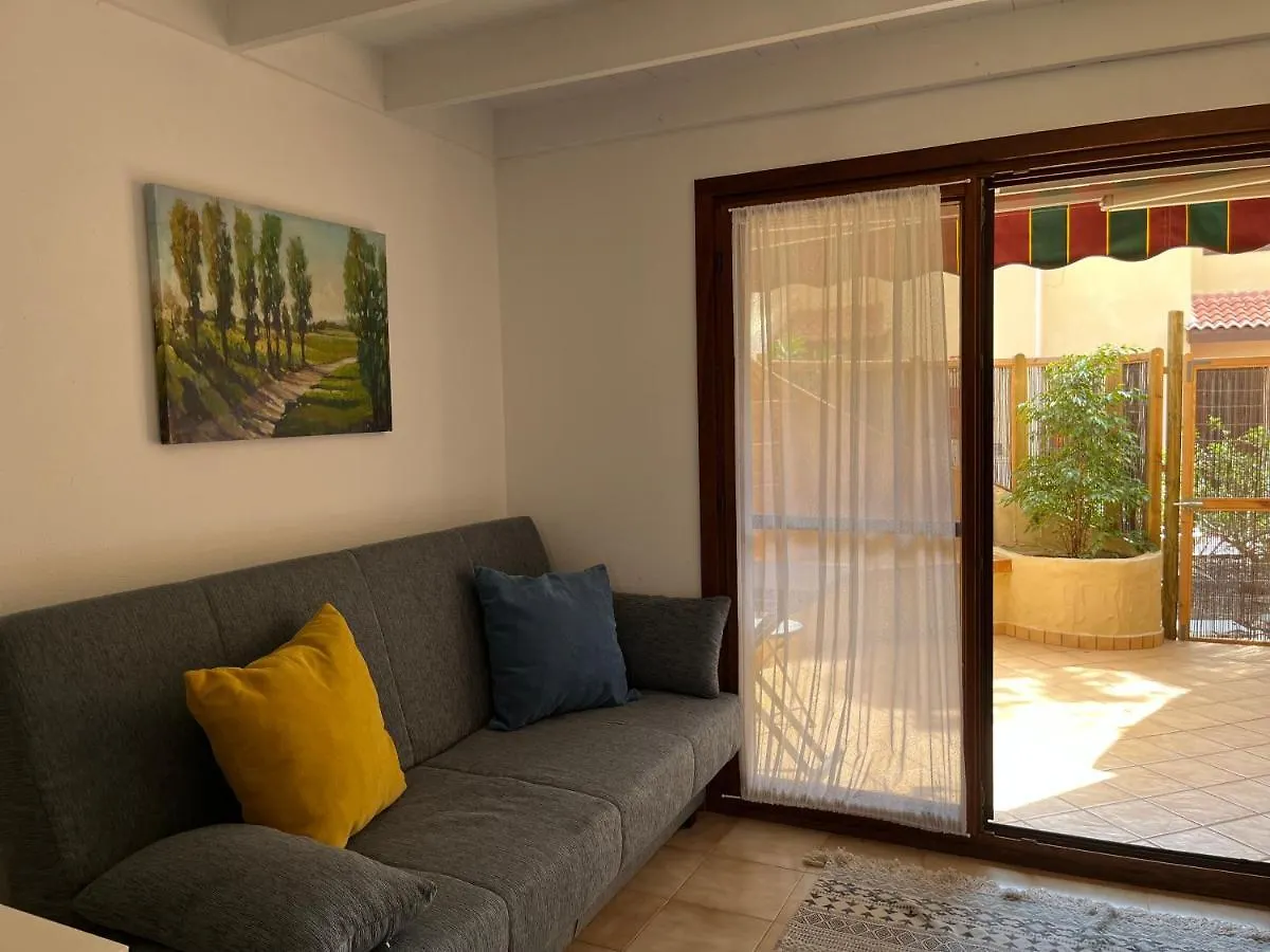Surf & Chill Bungalow 69, Quiet Green Oasis With Community Swimmingpool Parque Holandes Spain