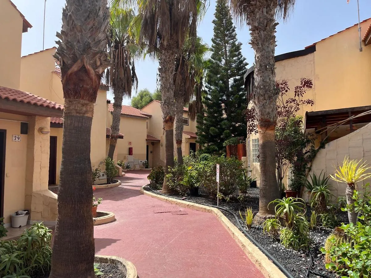 Surf & Chill Bungalow 69, Quiet Green Oasis With Community Swimmingpool Parque Holandes 0*,  Spain