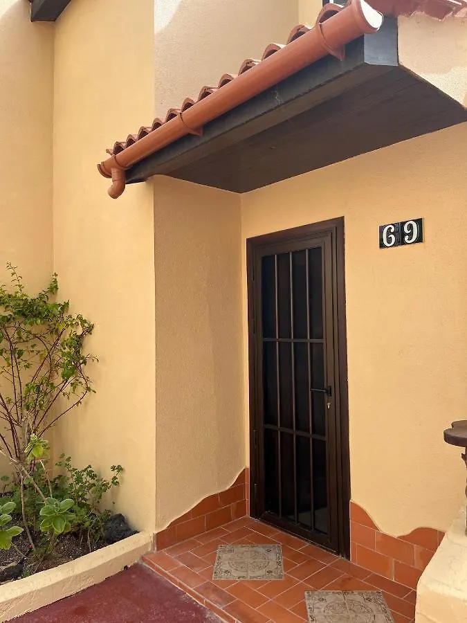 Holiday home Surf & Chill Bungalow 69, Quiet Green Oasis With Community Swimmingpool Parque Holandes Spain